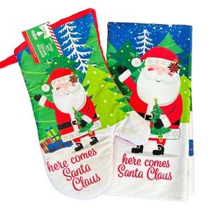 ✅ 5 for $25 - Mitt and Tea Towel, Here Comes Santa Claus Kitchen
